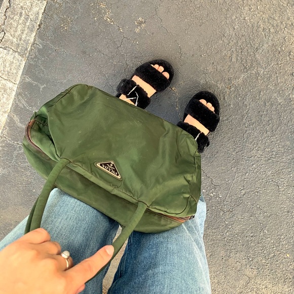 Vintage green Prada nylon bag - Picture 3 of 3
